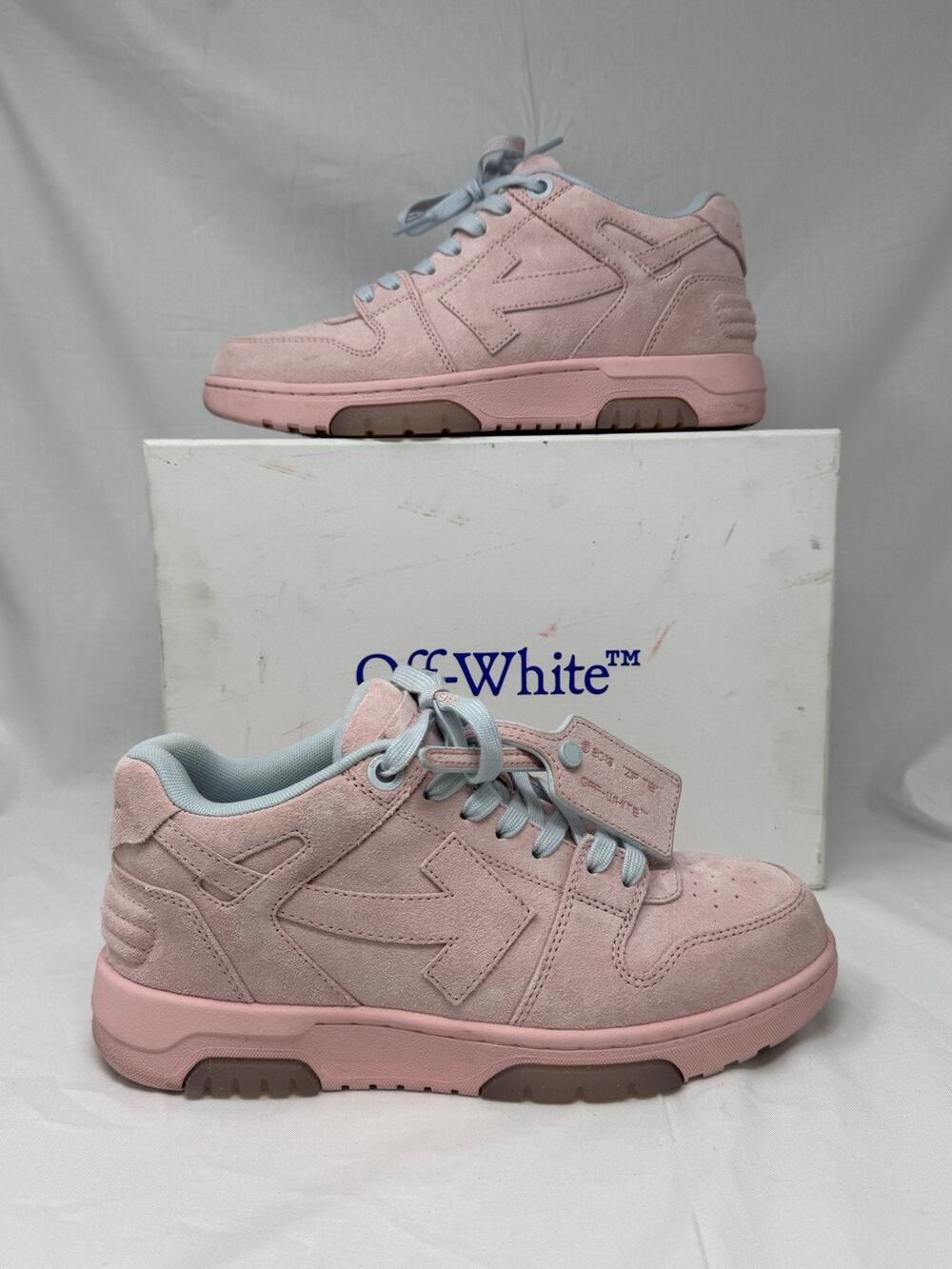 Size 40 / 7US Off White Out Of Office Pink Suede Low Top OWIA259S25LEA00A3C04